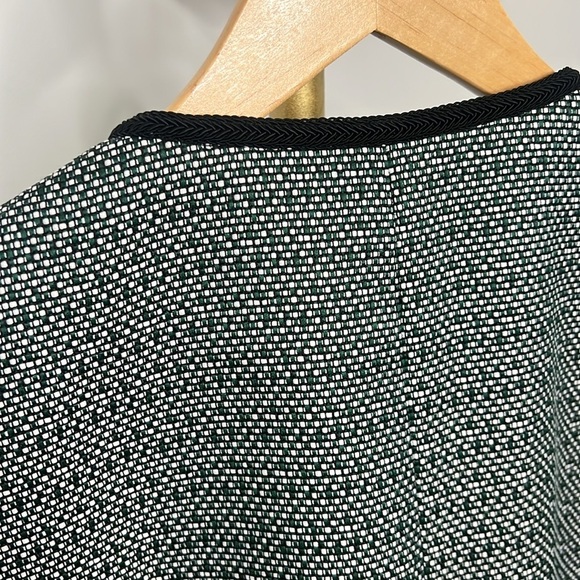 Tahari Arthur S. Levine braided trim green and black suit jacket size 8 - Picture 10 of 11